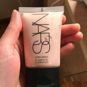 Nars illuminator